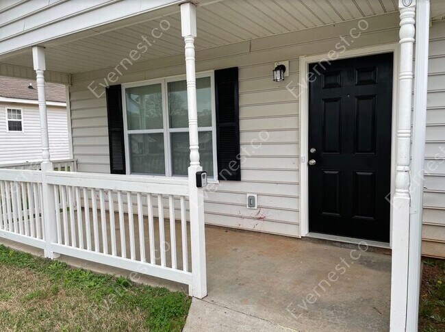 Building Photo - 206 Dove Pl