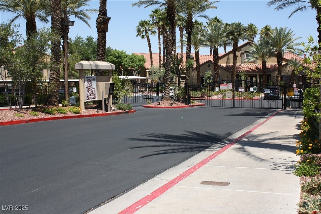 Primary Photo - 2300 E Silverado Ranch Blvd