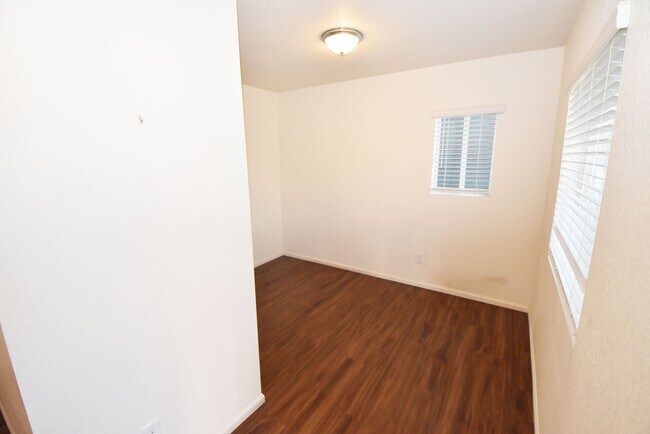 Foto del edificio - 18693 E 54th Ave
