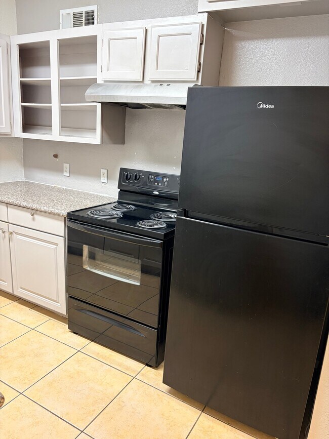 Foto del edificio - 4392 Springdale Ct