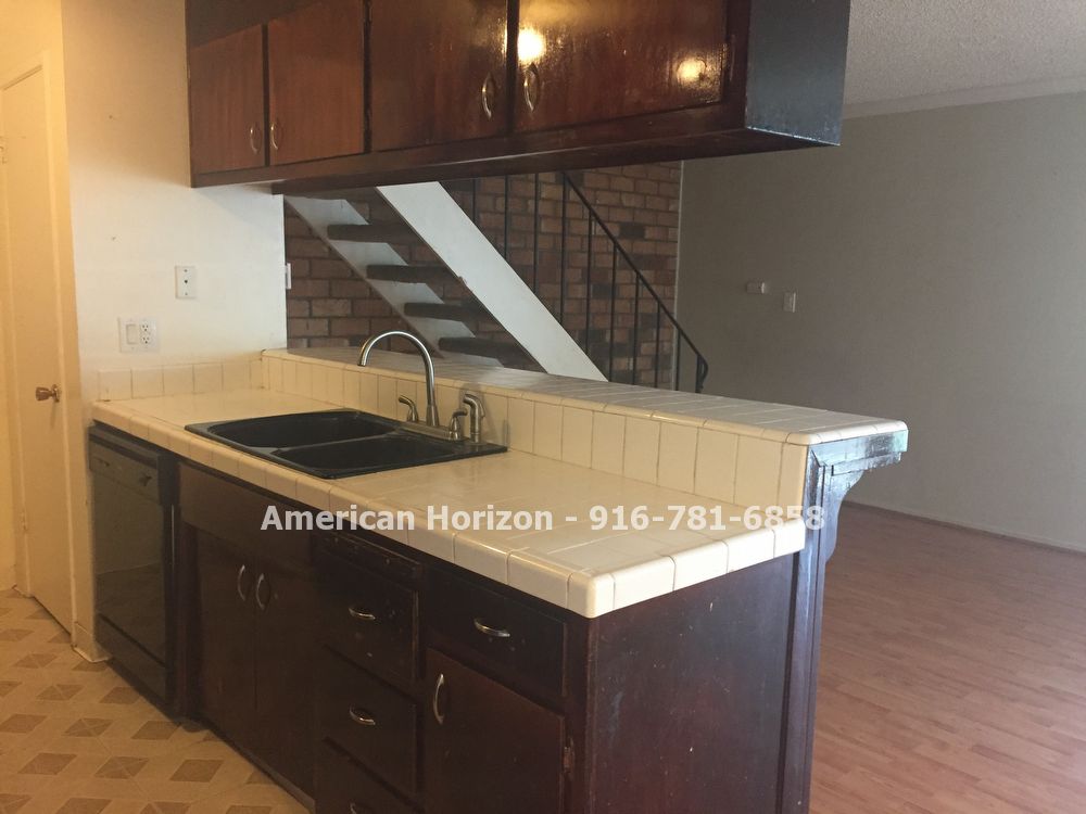 Building Photo - 6439 Greenback Ln