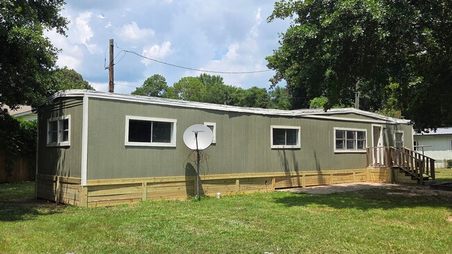 Building Photo - 115 Virginia Dare Dr