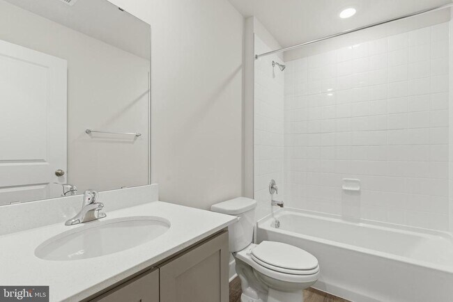 Building Photo - 10632 Meridian Hill Way