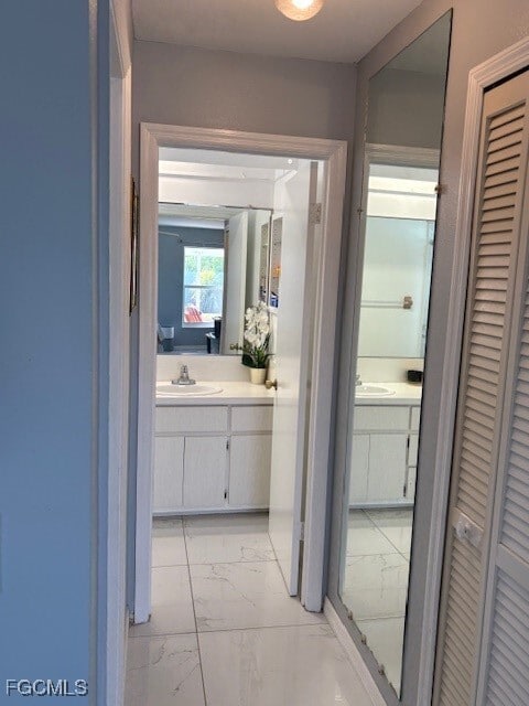 Building Photo - 1939 Santa Barbara Blvd