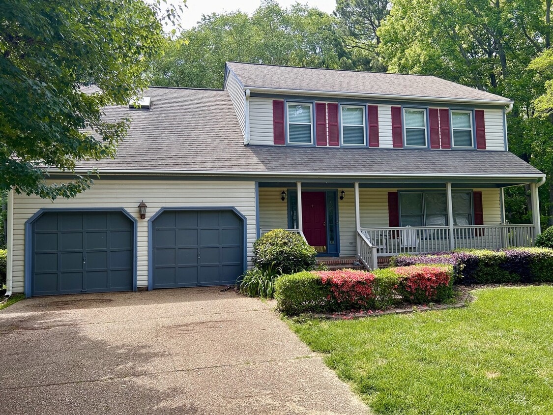 Primary Photo - 111 Stone Lake Ct
