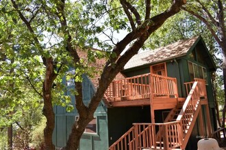 Building Photo - 54374 Valley-View