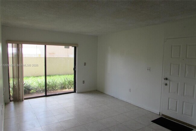 Foto del edificio - 7411 SW 152nd Ave