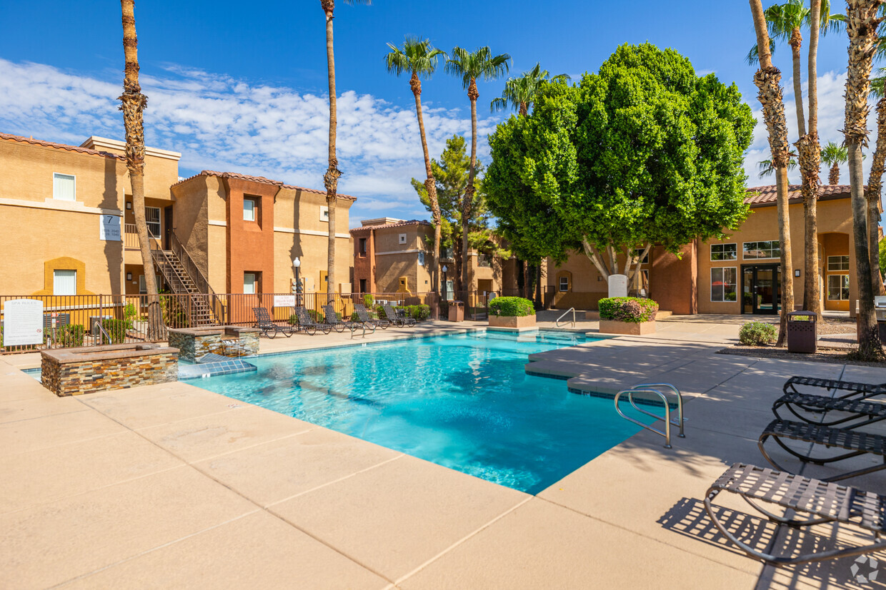 Foto principal - Desert Harbor Apartment Homes