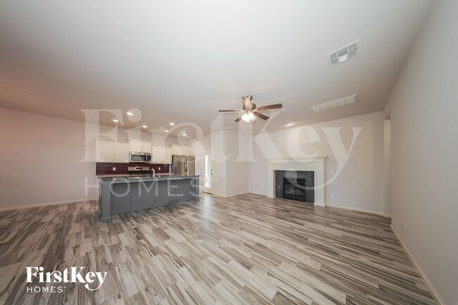 Foto del edificio - 4409 Hunterfield Ave