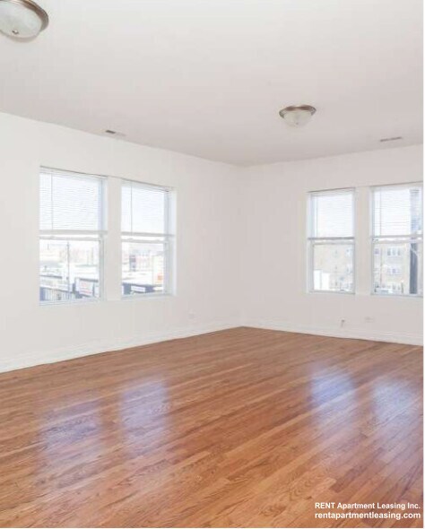 Building Photo - 4048 N Milwaukee Ave
