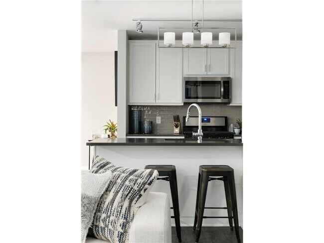 Foto del edificio - 212 10th Ave S