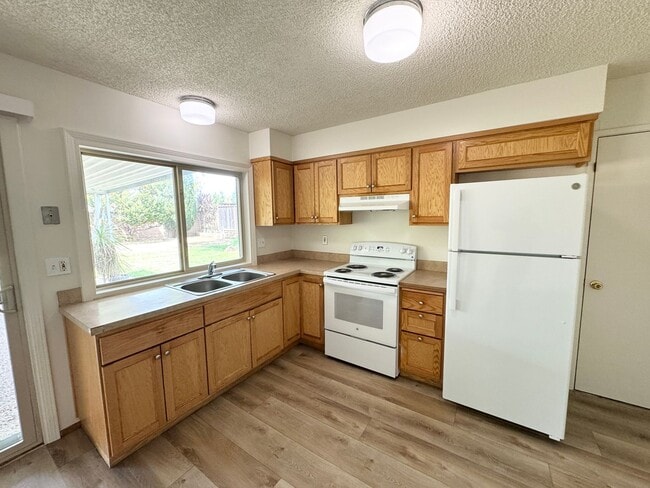 Foto del edificio - Great Shape Single Family Home in South Livermore