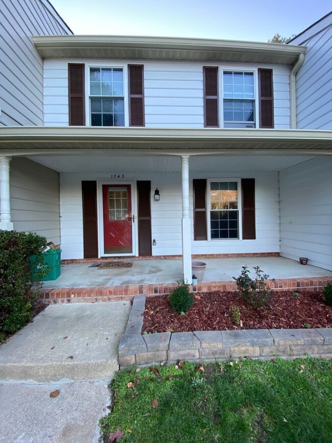 Foto del edificio - 1743 Robins Nest Ct