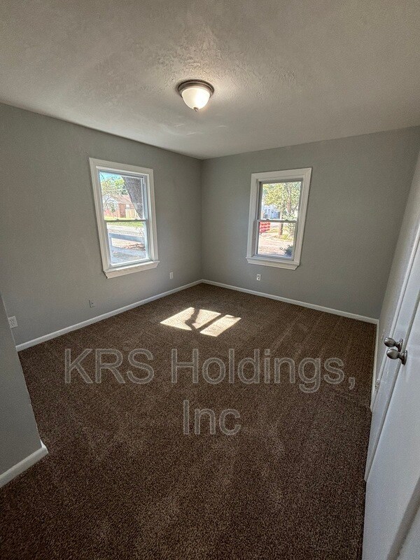 Foto del edificio - 3100 Hanbury St