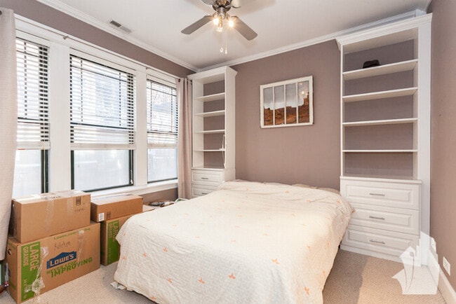Foto del edificio - Renovated 3 bedroom, 2/5 bathroom condo qu...