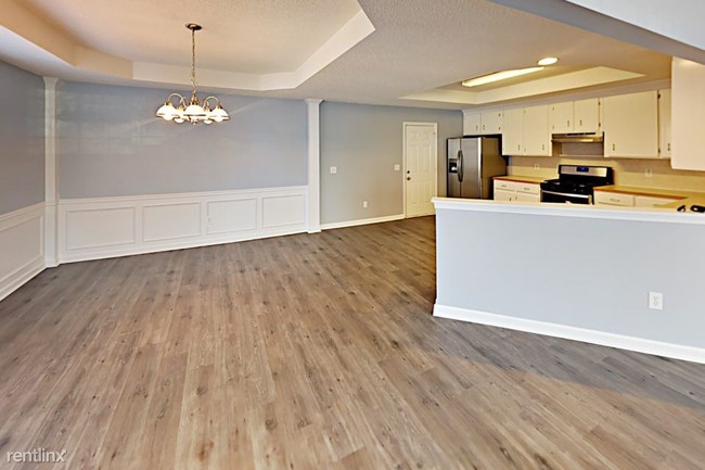 Building Photo - 1720 Ben King Rd