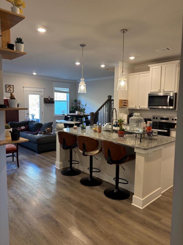 Building Photo - 123 Depot Lndg Rd