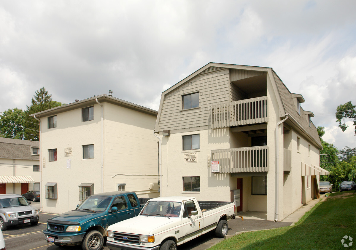 Building Photo - Norwich Townhomes