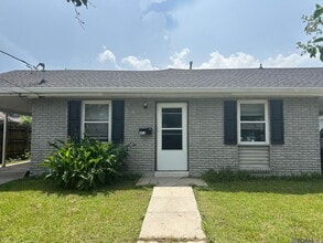 Building Photo - 6072 Wilton Dr