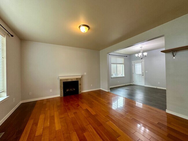 Foto del edificio - 312 Tremont Ave.