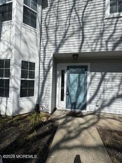 Building Photo - 325 Towne Dr