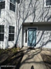 Building Photo - 325 Towne Dr