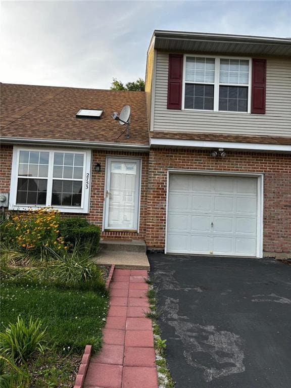 Building Photo - 2753 Tamlynn Ln