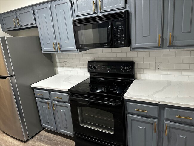 Foto del edificio - 10378 Briar Forest Dr