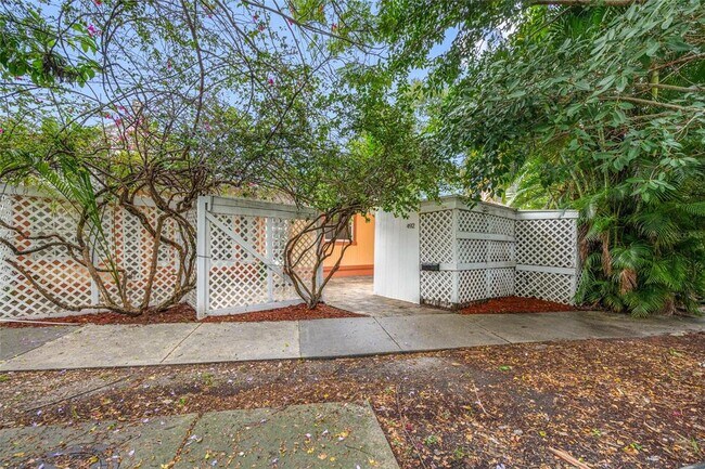 Foto del edificio - 492 6th Ave N