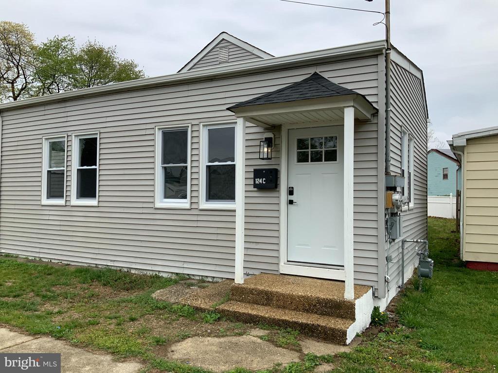 Primary Photo - 124 Billingsport Rd