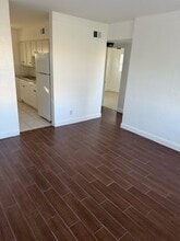 Building Photo - 2112 9th Ave N