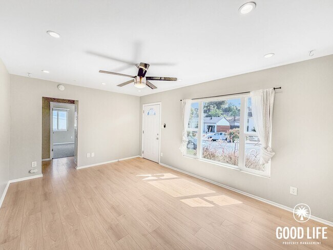 Foto del edificio - Comfortable 3B/1BA Rolando Park Home with Washer/Dryer, Attached Garage and Private Backyard Patio