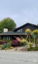 Building Photo - 88 Pebble Beach Dr