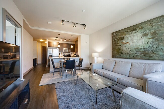 Foto del edificio - 100 Pier 4 Blvd.