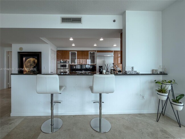 Foto del edificio - 1819 SE 17th St