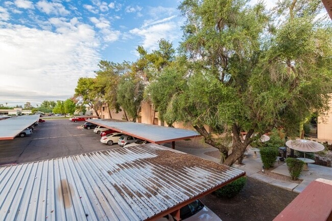 Building Photo - 3131 W Cochise Dr
