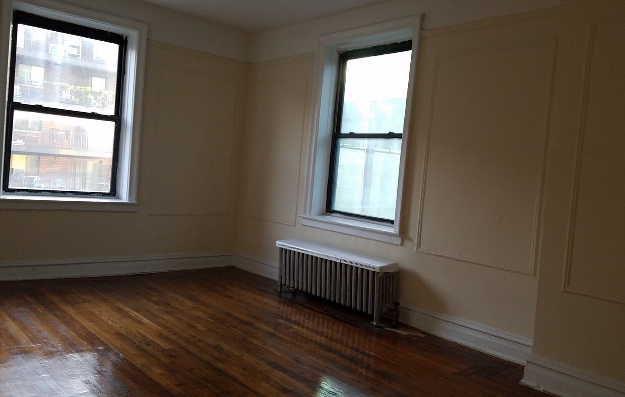 Building Photo - 139-60 85th Dr