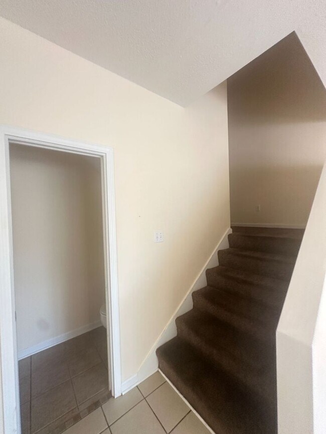 Foto del edificio - Courtyard Way Subdivision!!!