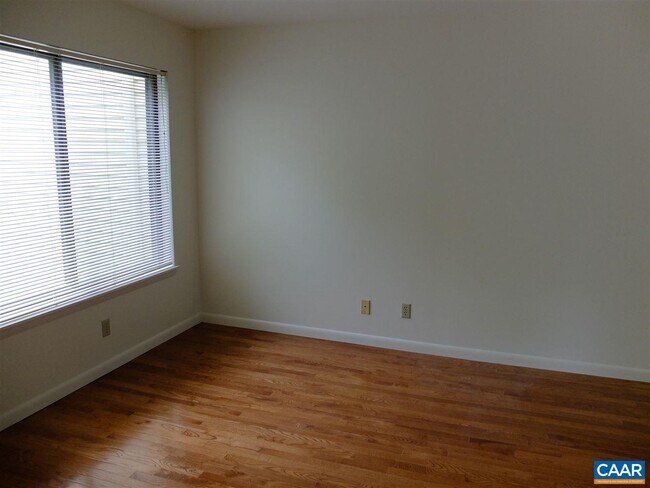 Foto del edificio - 1226 Chatham Ridge