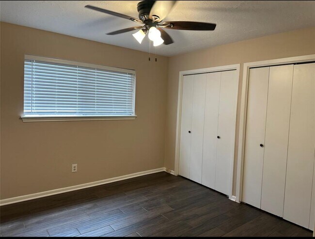 Foto del edificio - 17406 Spicewood Springs Ln