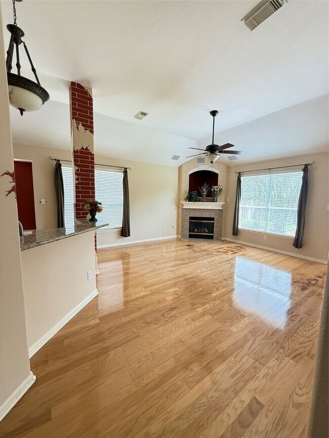 Foto del edificio - 17307 Stratford Green Dr