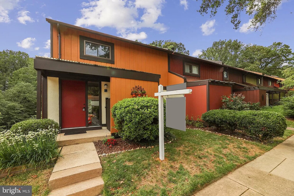 2256 Wheelwright Ct, Reston, VA 20191 Townhome Rentals in Reston VA