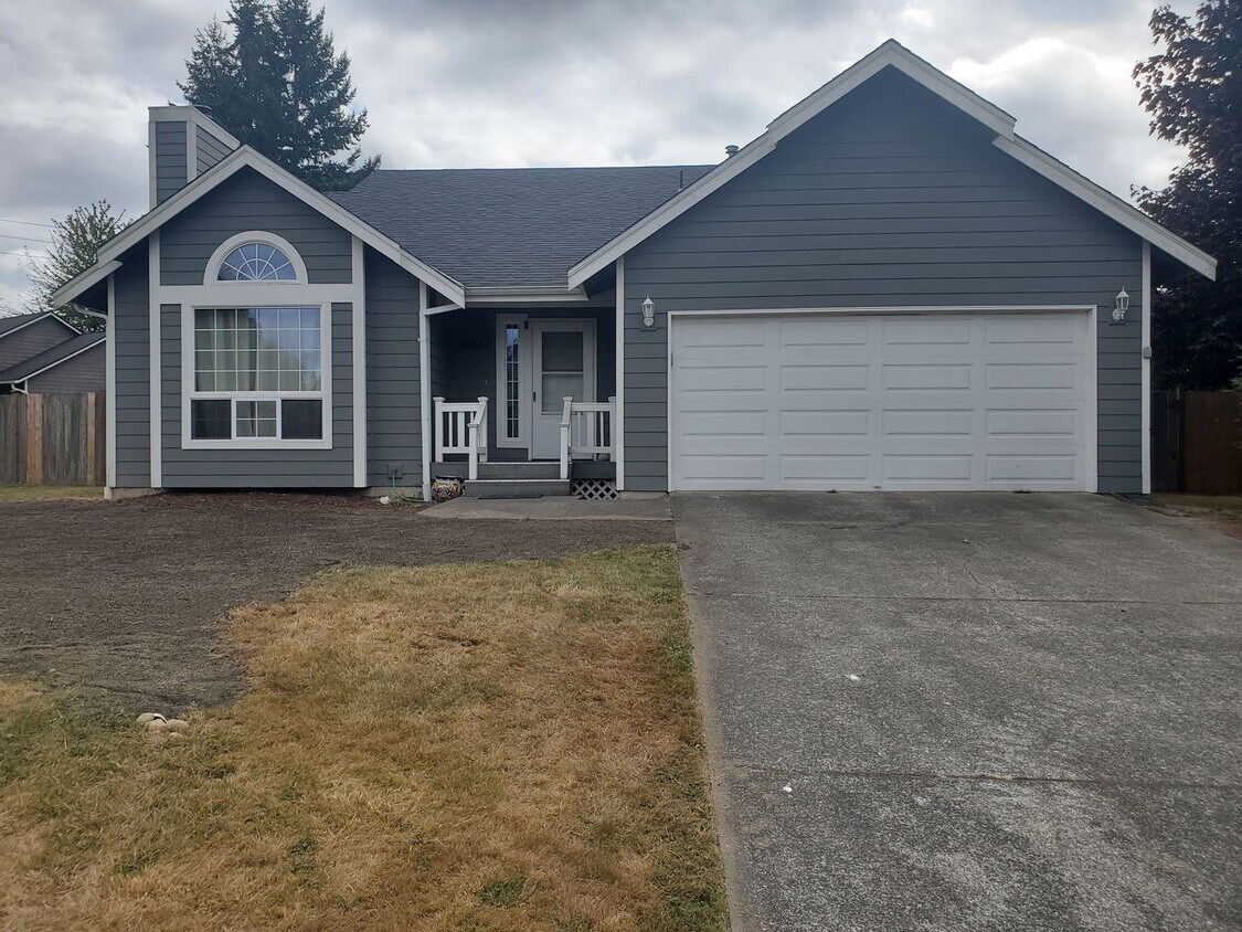 Primary Photo - 3 br, 2 bath House - 19850 Blue Lagoon Pla...