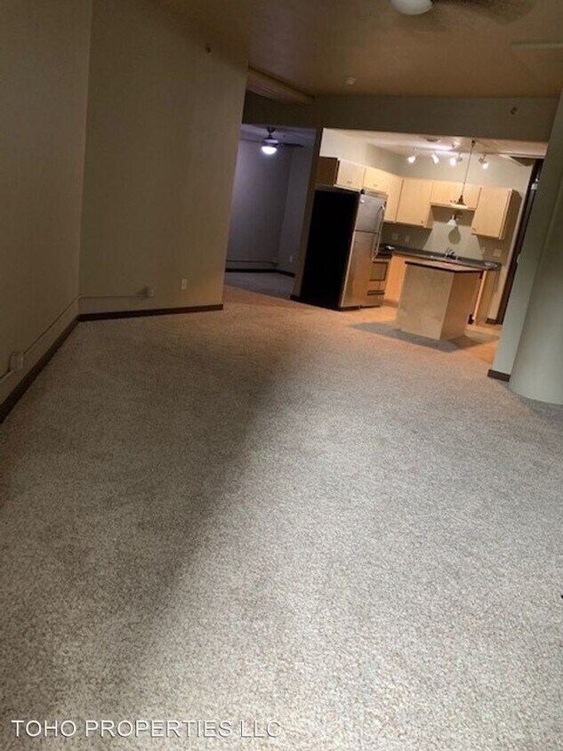 241 N Broadway, Green Bay, WI 54303 Apartment for Rent in Green Bay, WI