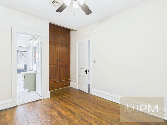 Building Photo - 219 S Union St