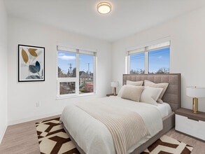 Building Photo - Koz on Killingsworth