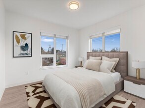 Building Photo - Koz on Killingsworth