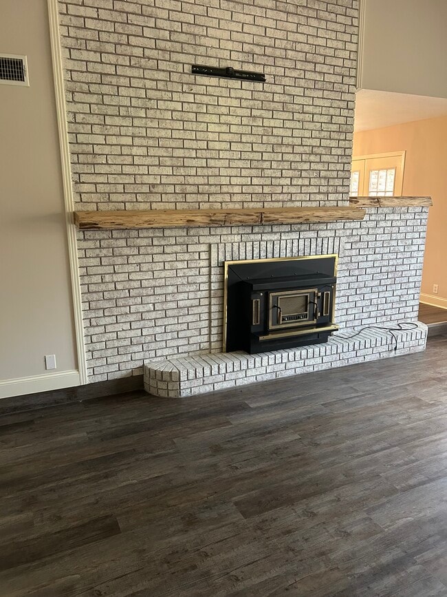 Building Photo - 37 Timber Ridge Dr