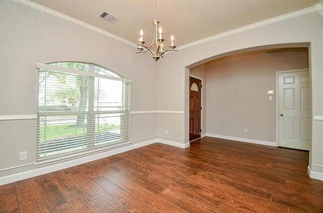 Foto del edificio - 25418 Lockspur Dr