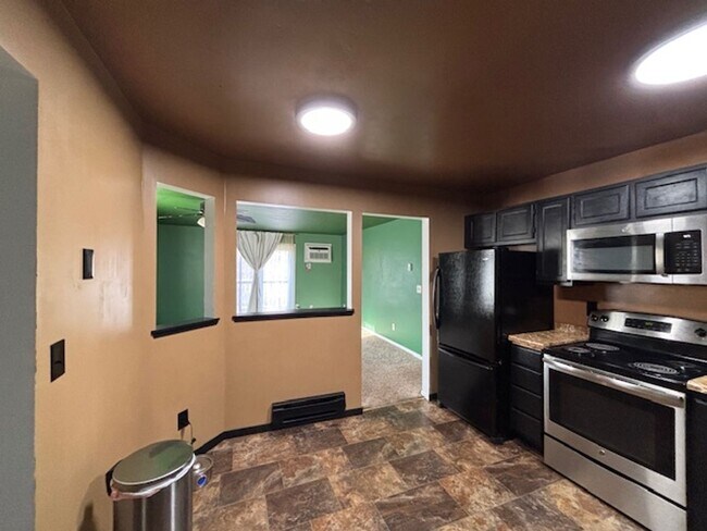 Foto del edificio - X-LARGE 1 BR/1 BA Condo Available 5/1 in a Beautiful St. Paul Neighborhood!